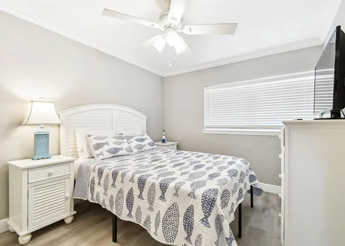 Apartamento Waterfront Resort-style 3 Min To Beach!