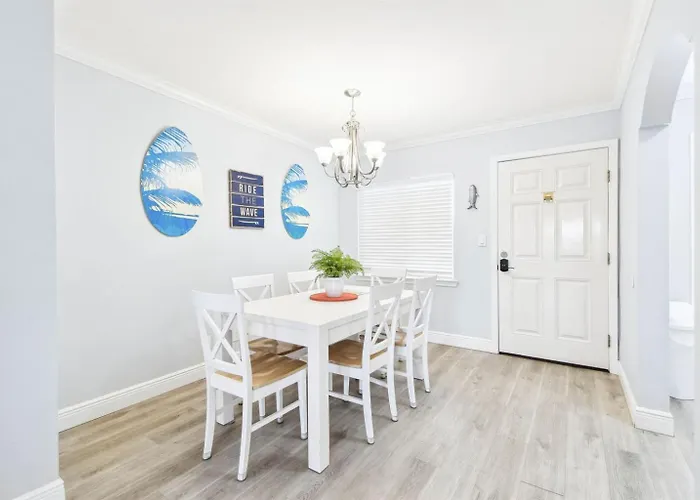 Waterfront Resort-style 3 Min To Beach! * Clearwater Beach