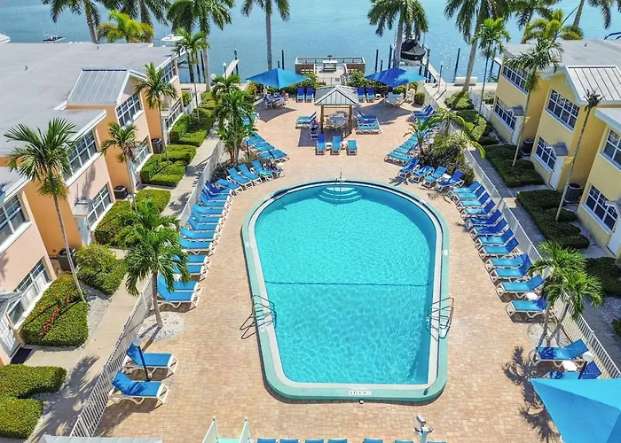Waterfront Resort-style 3 Min To Beach! Apartamento Clearwater Beach