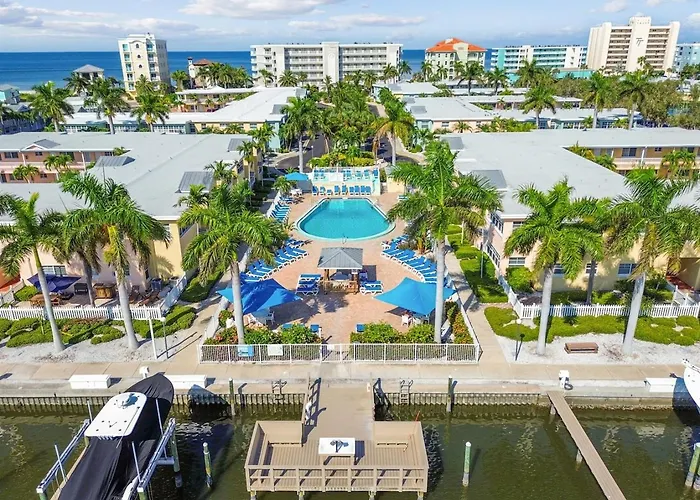 Waterfront Resort-style 3 Min To Beach! Apartamento